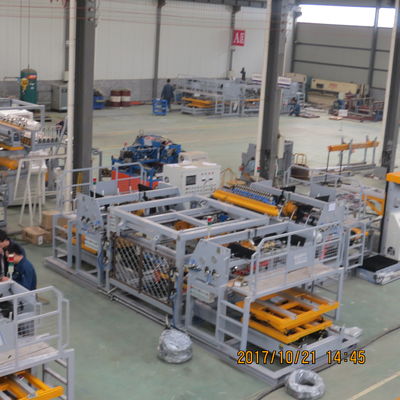 Ακρίβεια 0.01mm αυτόματη τρισδιάστατη κάμψη μηχανών συγκόλλησης πλέγματος φρακτών 250KVA