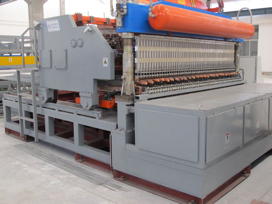 Ενισχύοντας το φραγμό 12mm χάλυβα ημι αυτόματη σερβο μηχανή μηχανών συγκόλλησης πλέγματος